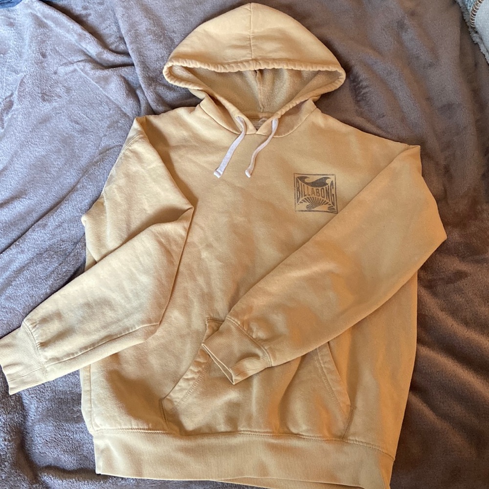 Yellow Billabong sweatshirt